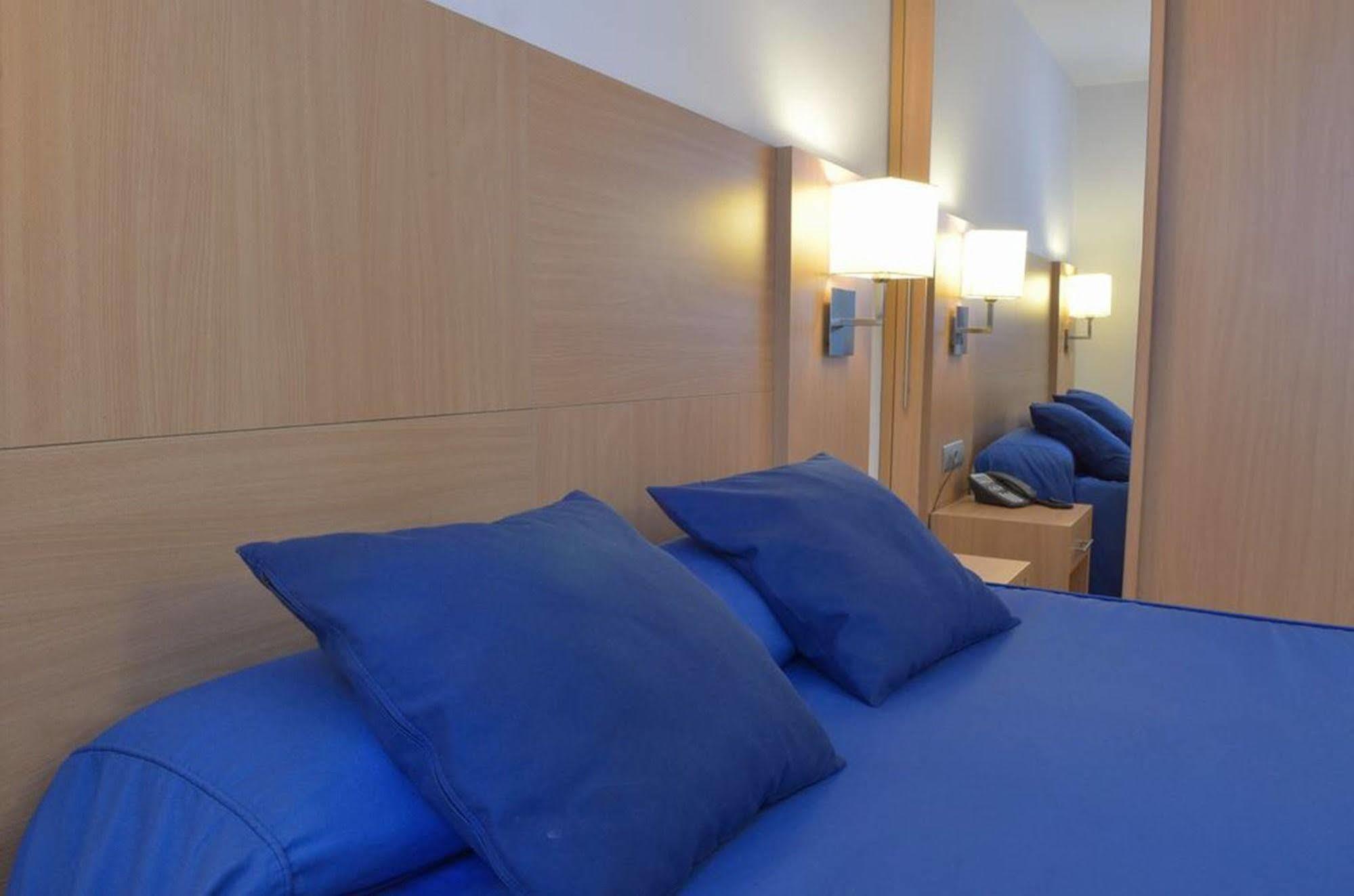 Hotel Del Port Сан-Карлос-де-ла-Рапіта Екстер'єр фото